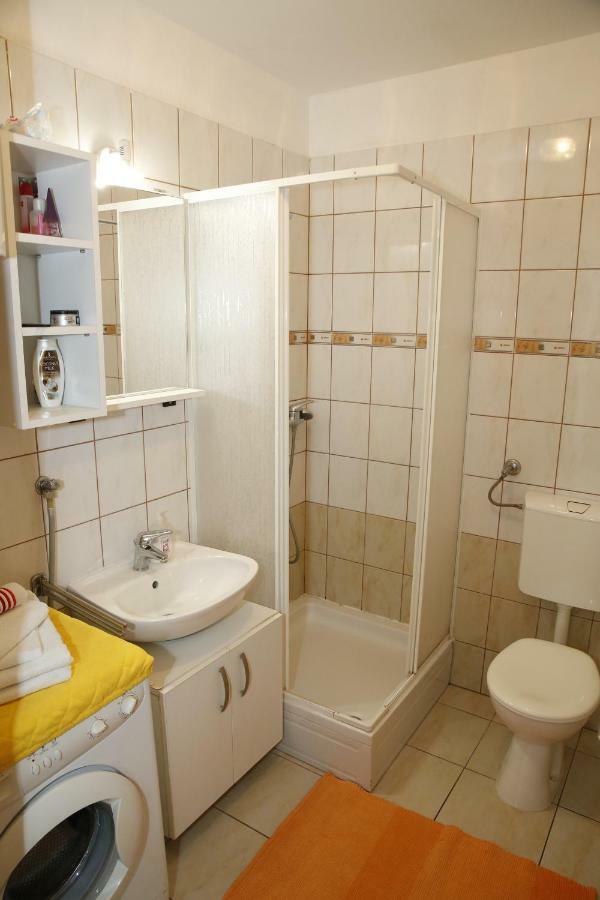 Apartman Alica Srima Vodice Exteriör bild
