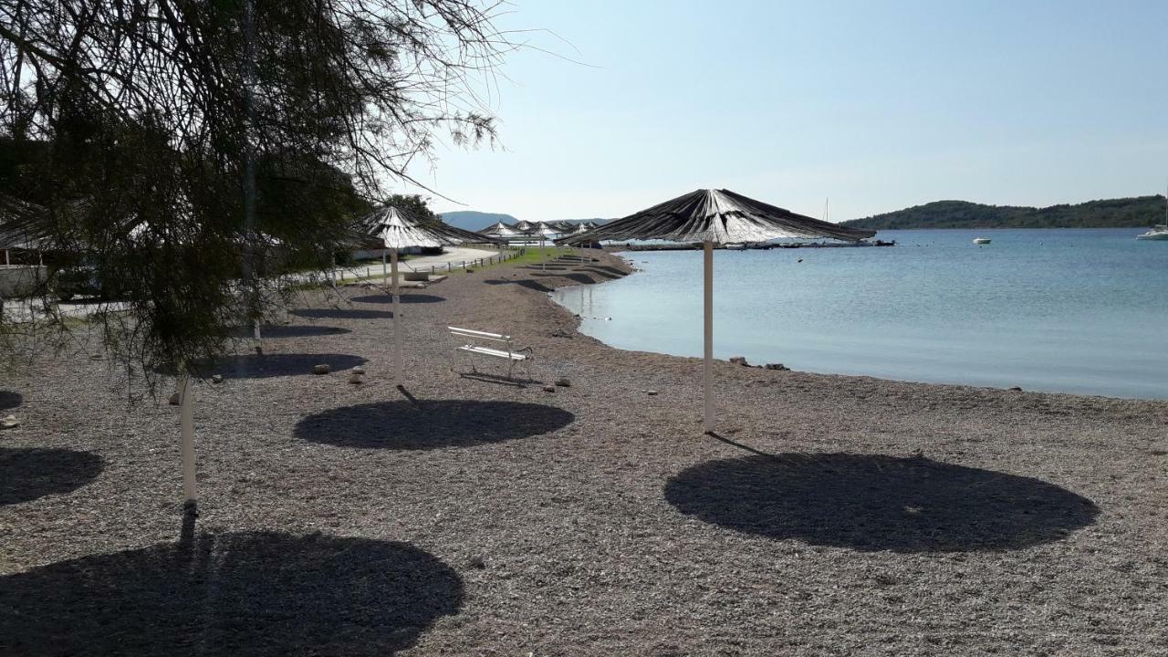 Apartman Alica Srima Vodice Exteriör bild
