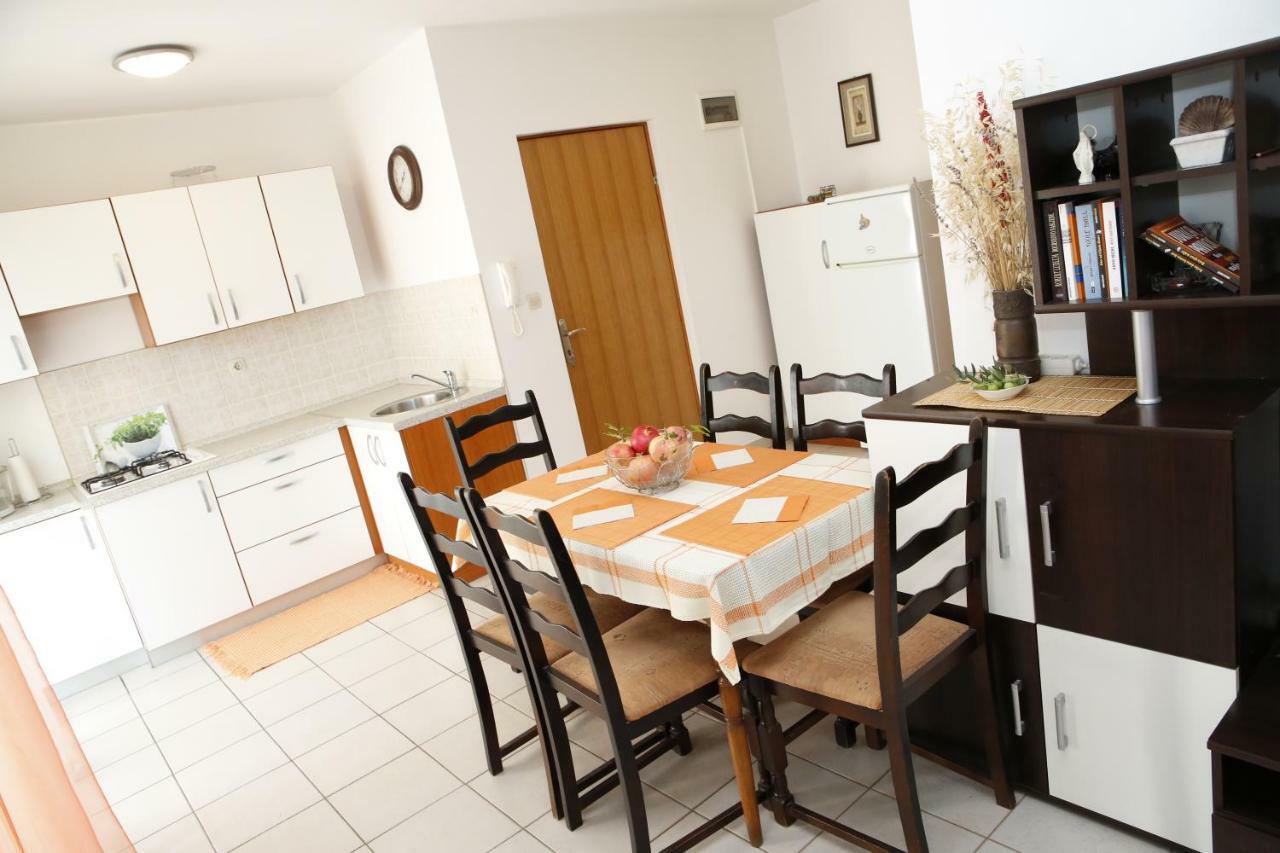 Apartman Alica Srima Vodice Exteriör bild