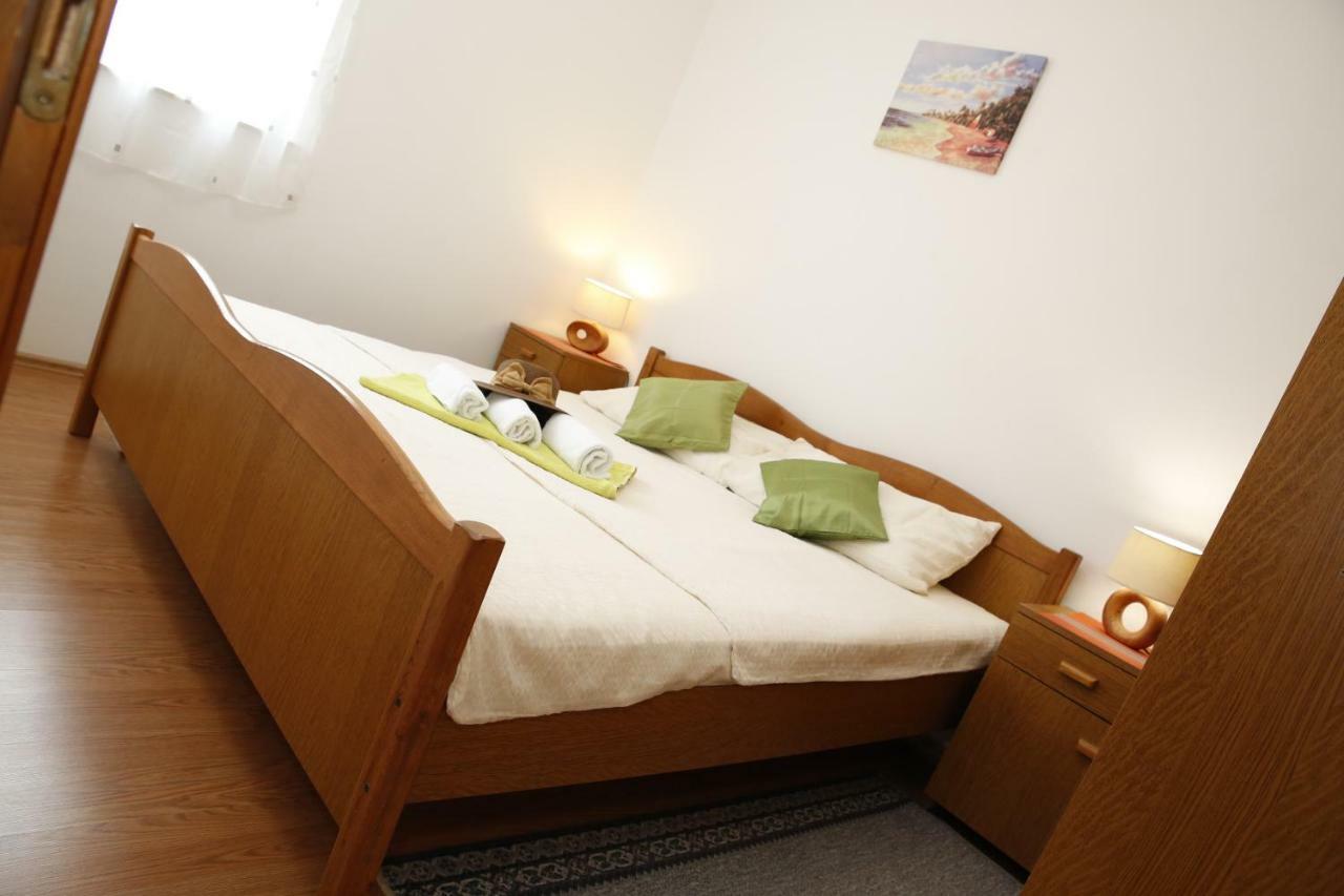 Apartman Alica Srima Vodice Exteriör bild