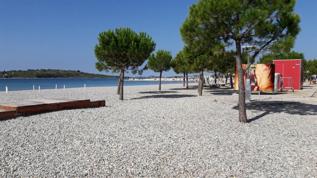 Apartman Alica Srima Vodice Exteriör bild