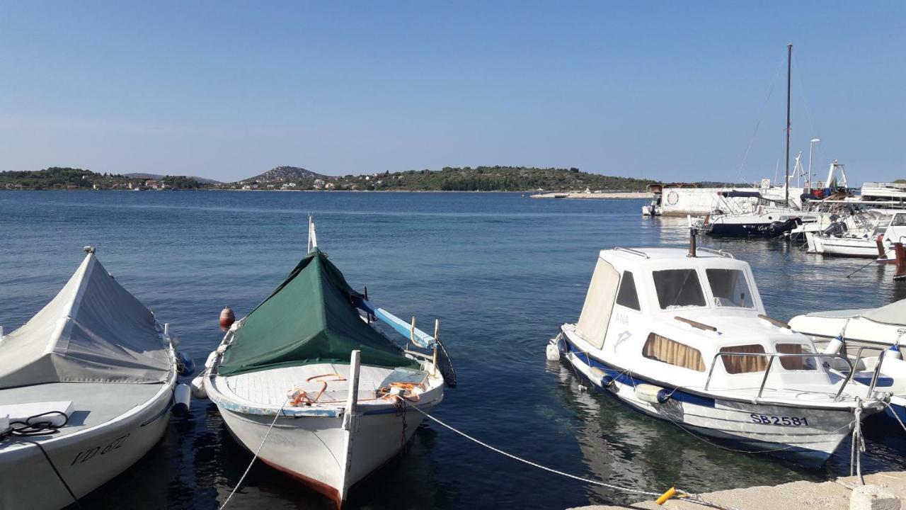 Apartman Alica Srima Vodice Exteriör bild