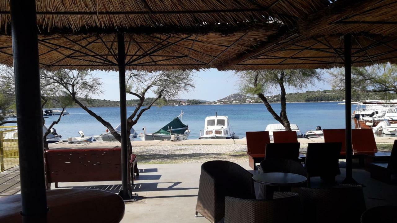 Apartman Alica Srima Vodice Exteriör bild
